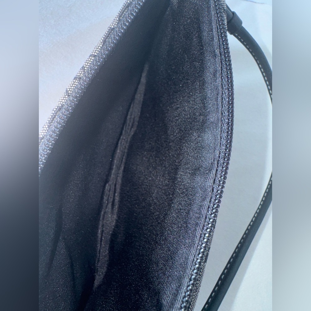 ‼️SOLD‼️Authentic Vintage Coach Soho Mini Black and Gray Logo Wristlet - Picture 12 of 13